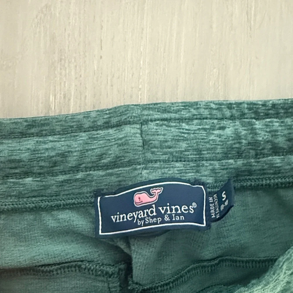 Vineyard Vines Boys Heathered Green Performance Joggers